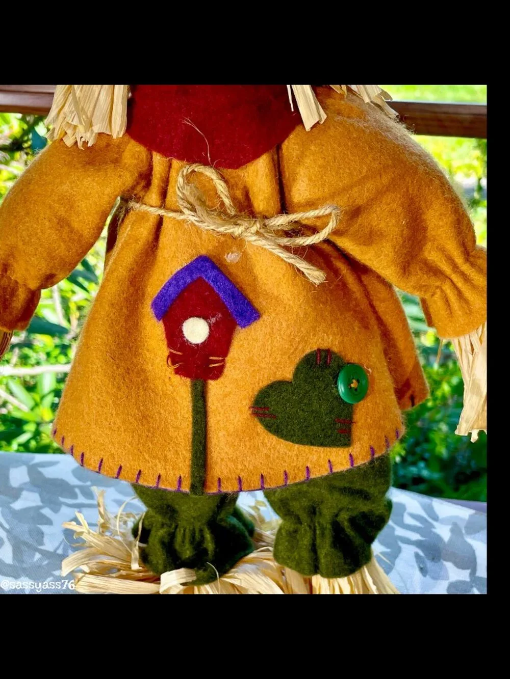 ▪️VTG▪️Three HANDCRAFTED 18.5" & 12.5" Straw Textile & Wood SCARECROW Figures - Picture 8 of 15